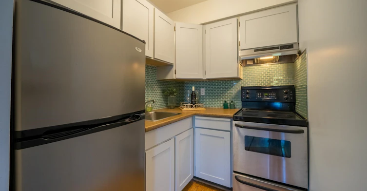 210-3465 Glen Drive, Vancouver, BC, V5V 4S5 - 2