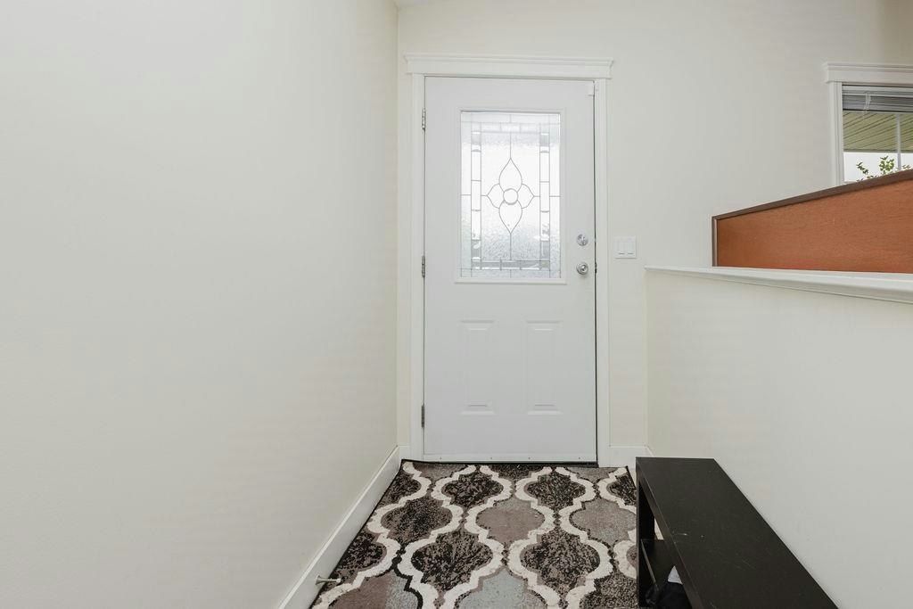 5687 Emily Way - 4