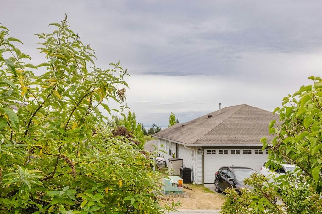 5687 Emily Way - 2