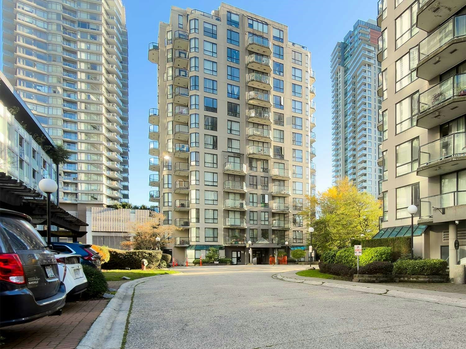 904-828 Agnes Street, New Westminster, BC, V3M 6R4