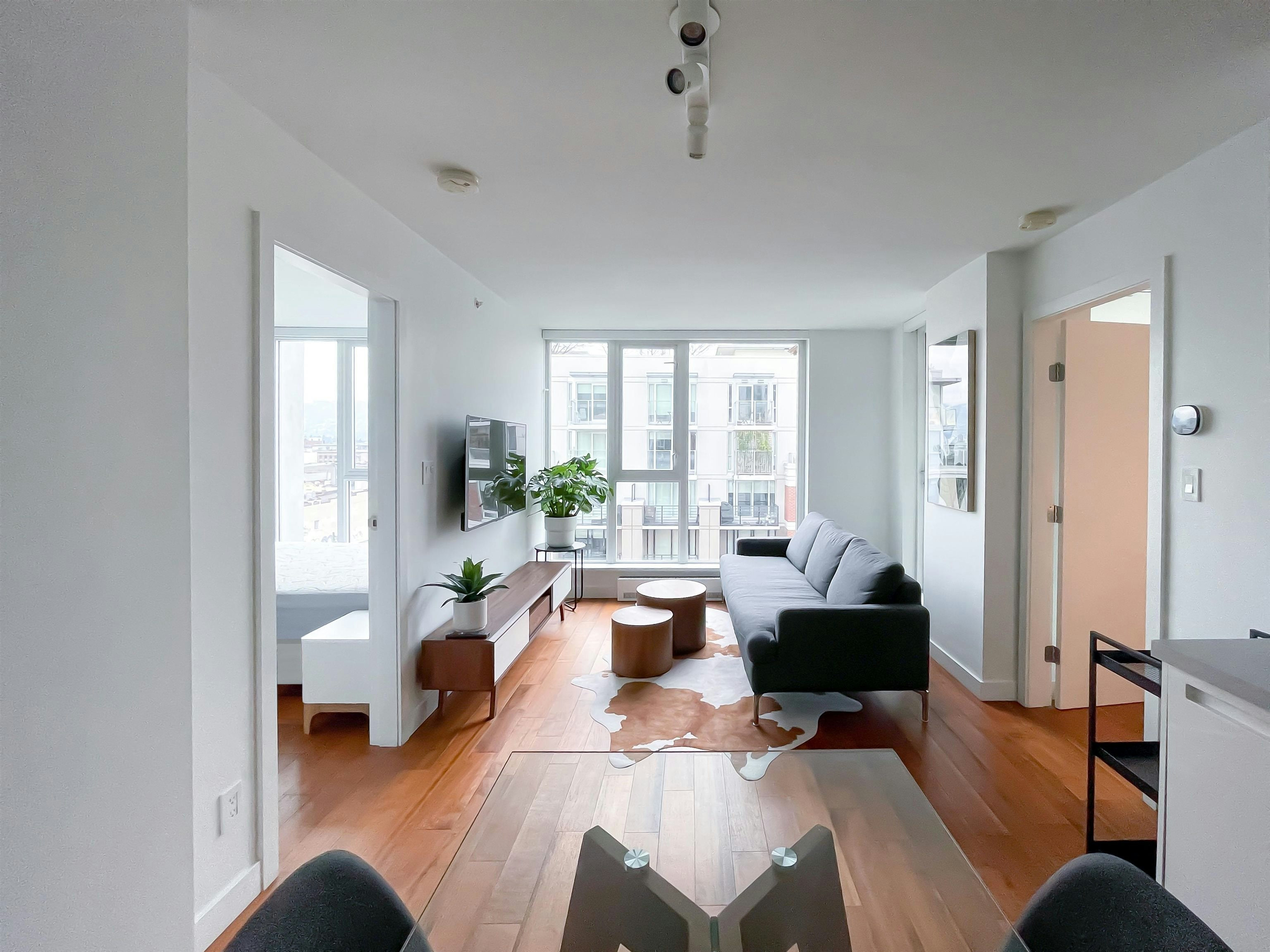1106-188 Keefer Street, Vancouver, BC, V6A 1X4 - 2