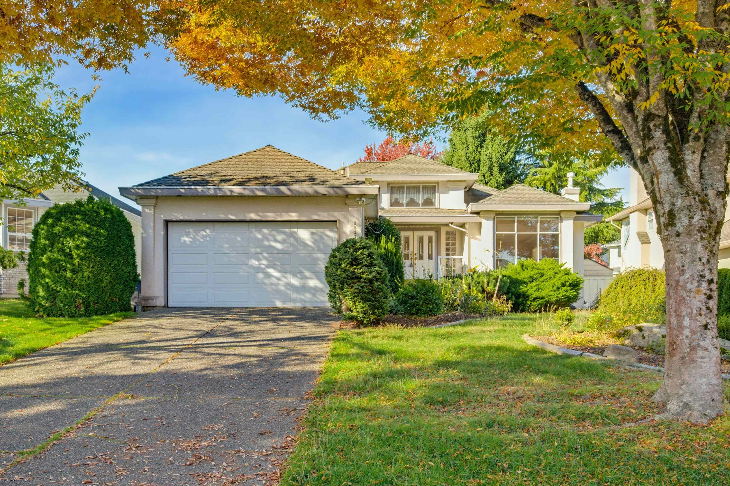 8537 166 Street, Surrey, BC, V4N 3H1
