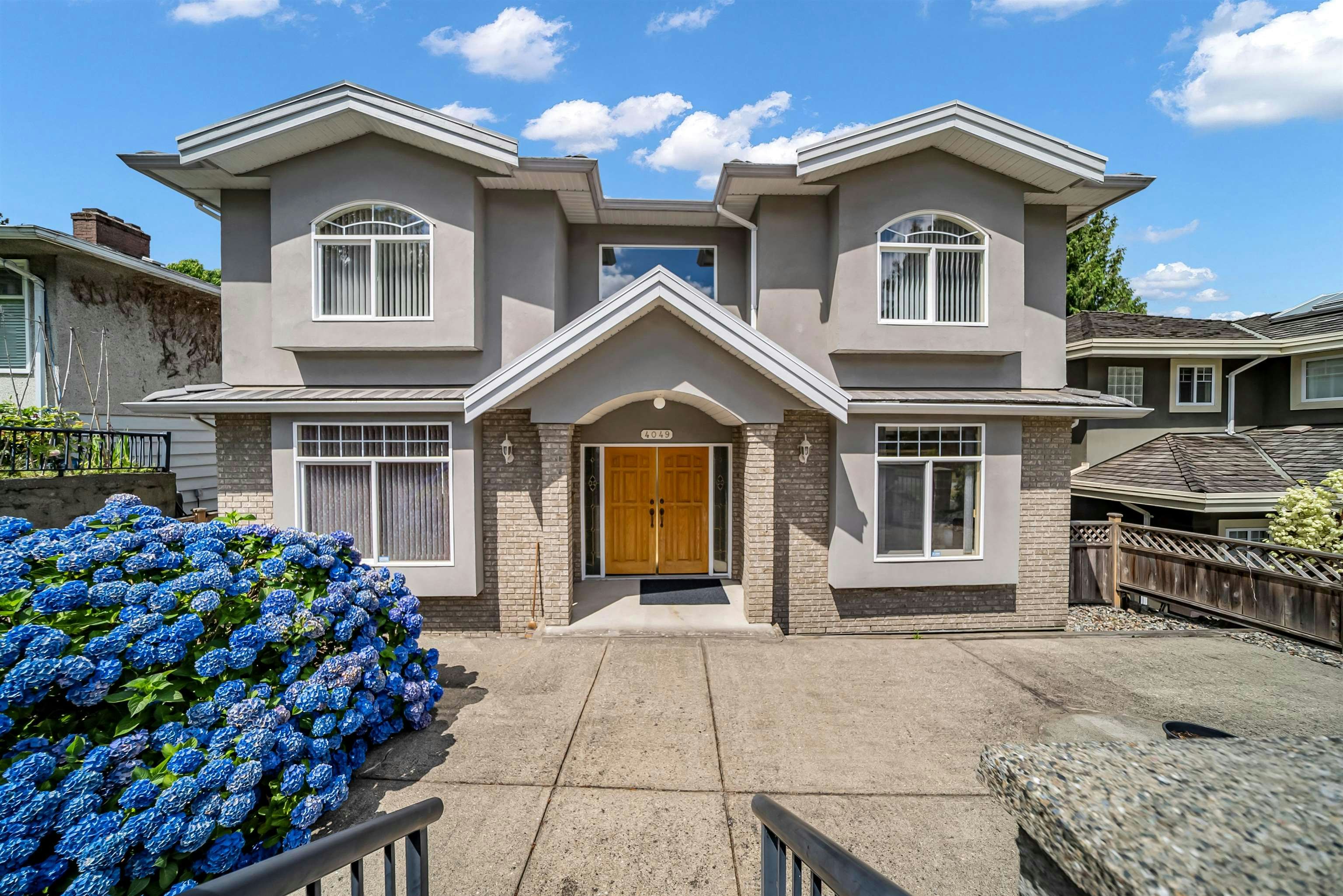 4049 Curle Avenue, Burnaby, BC, V5G 2Z2
