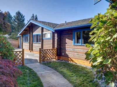 5229 Yacht Road - 5