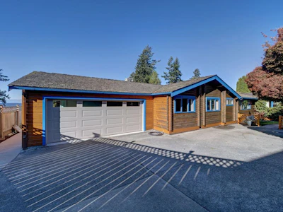 5229 Yacht Road - 3