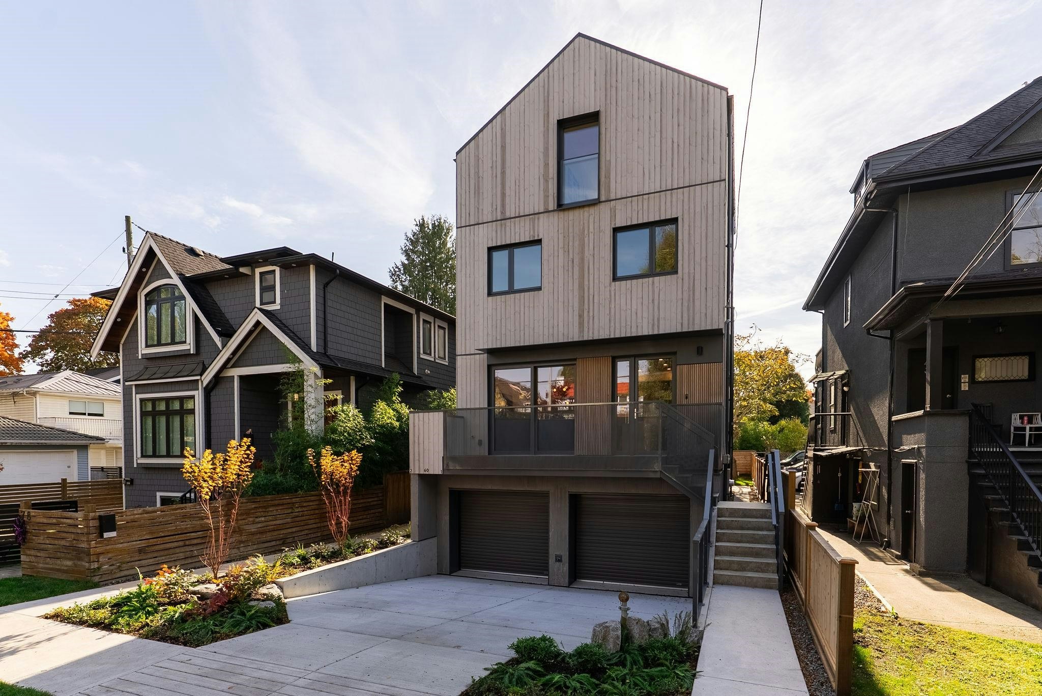 1-60 E 17th Avenue, Vancouver, BC, V5V 1A2