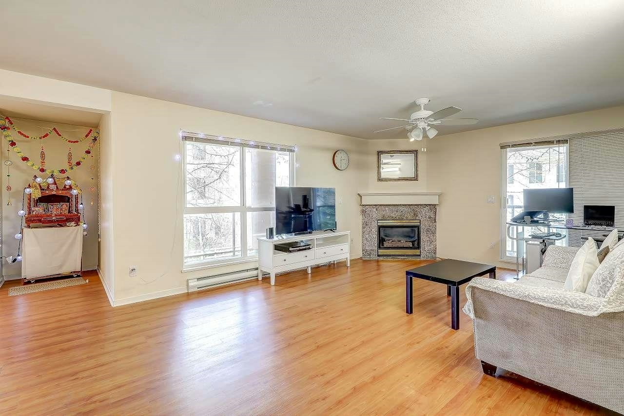 210-14980 101a Avenue, Surrey, BC, V3R 0T1
