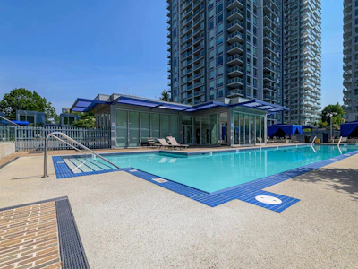 2503-13750 100 Avenue - 5