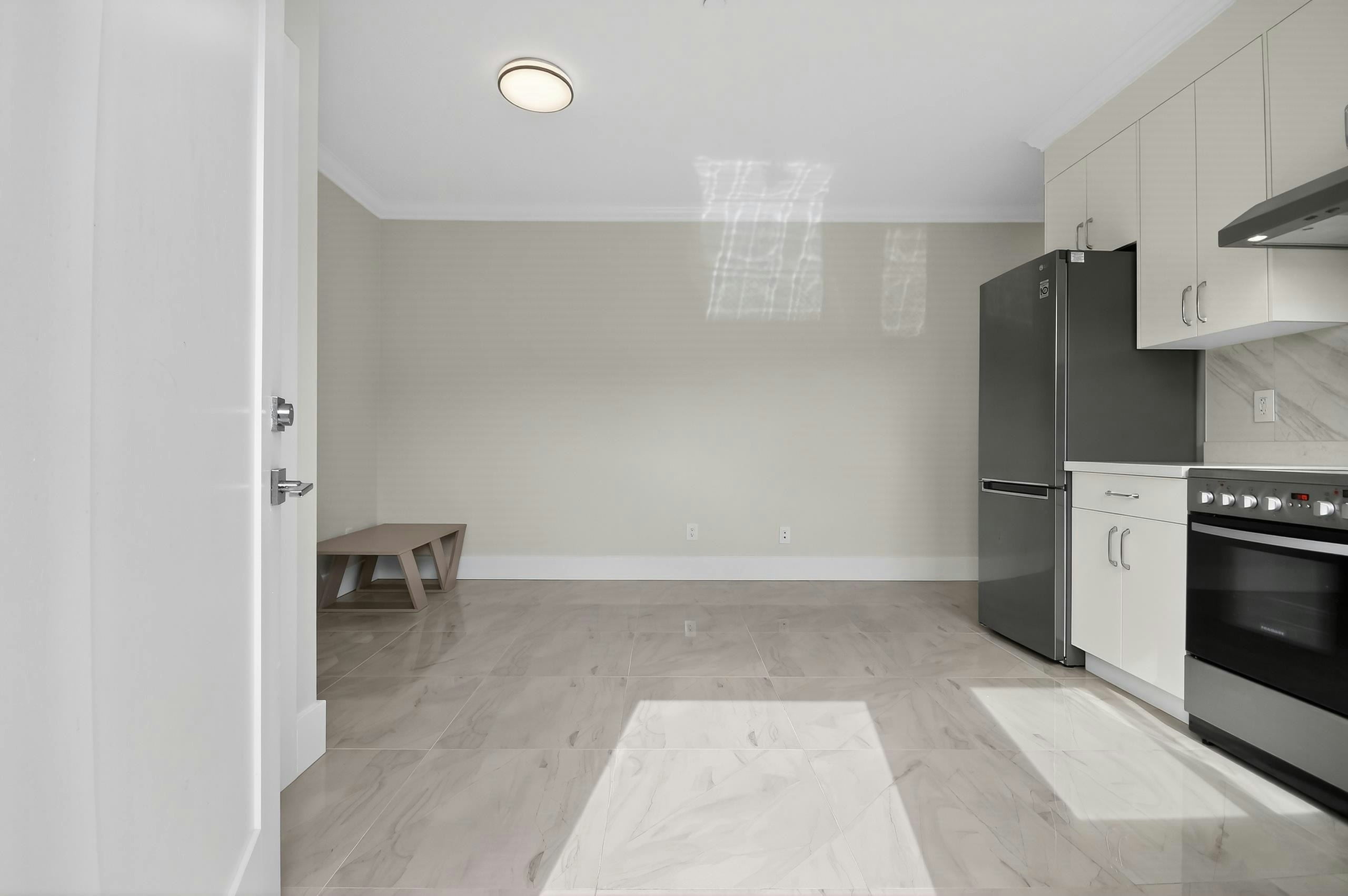 Ground-7588 Armstrong Street, Richmond, BC, V6Y 2S6 - 6