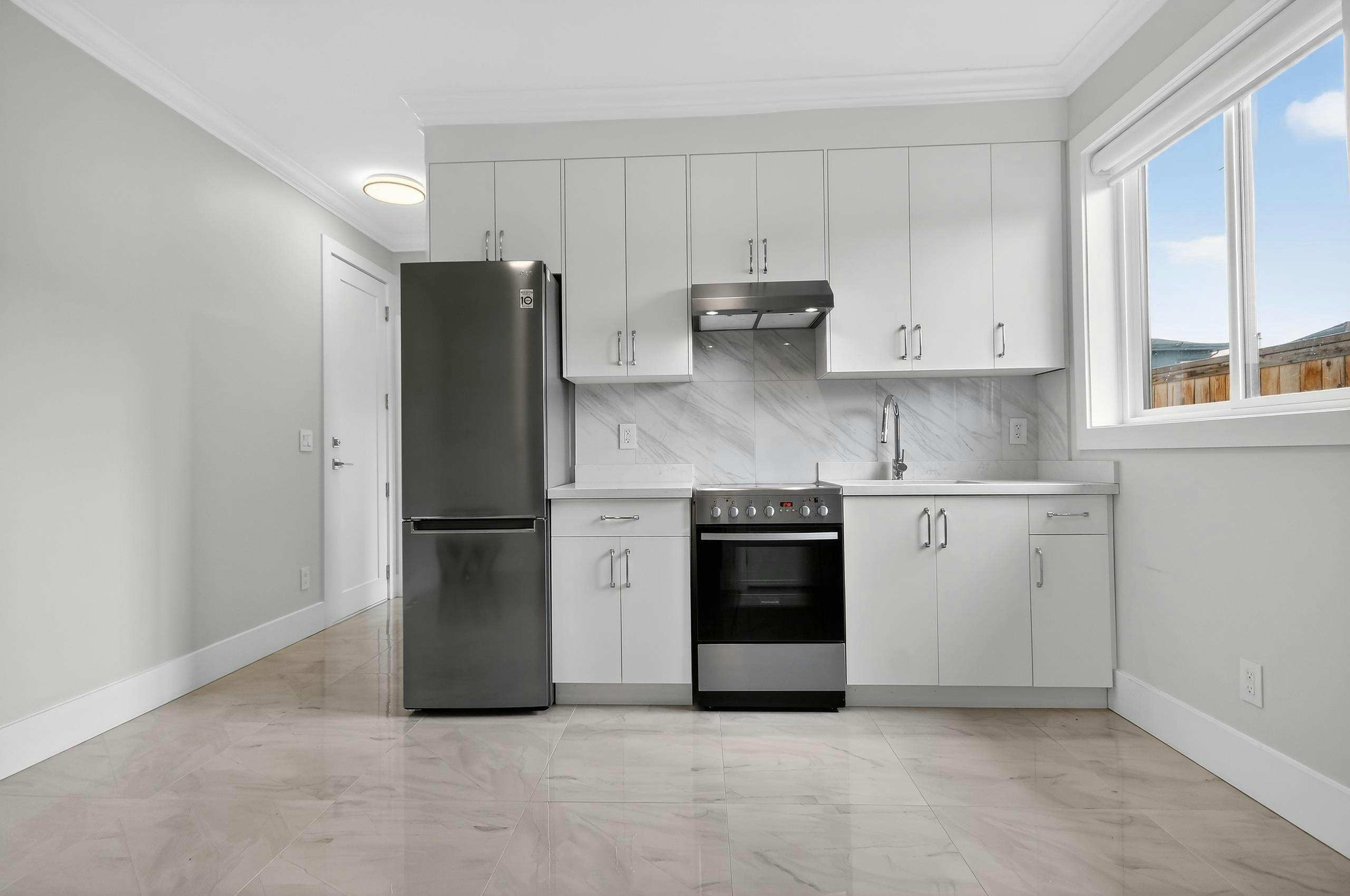 Ground-7588 Armstrong Street, Richmond, BC, V6Y 2S6 - 4