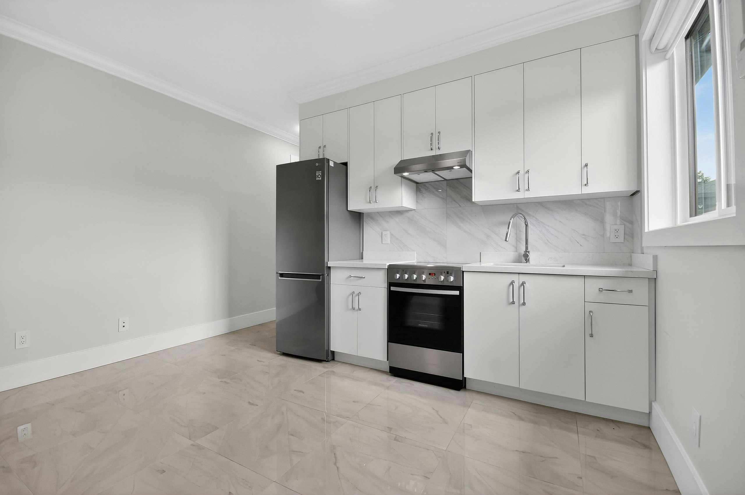 Ground-7588 Armstrong Street, Richmond, BC, V6Y 2S6 - 5