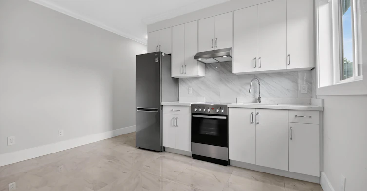 Ground-7588 Armstrong Street, Richmond, BC, V6Y 2S6 - 5