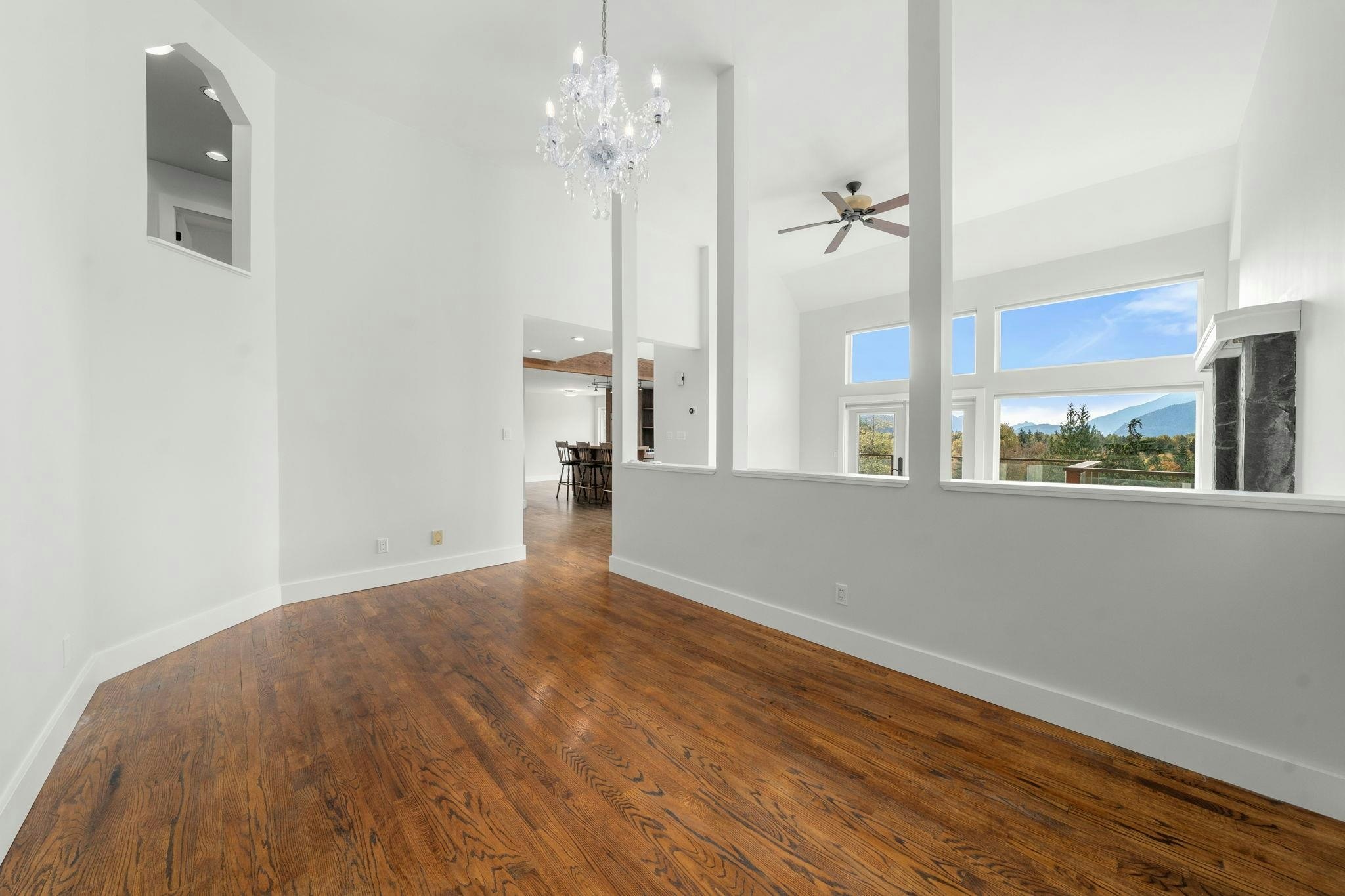40222 Skyline Drive, Squamish, BC, V0N 3G0 - 10