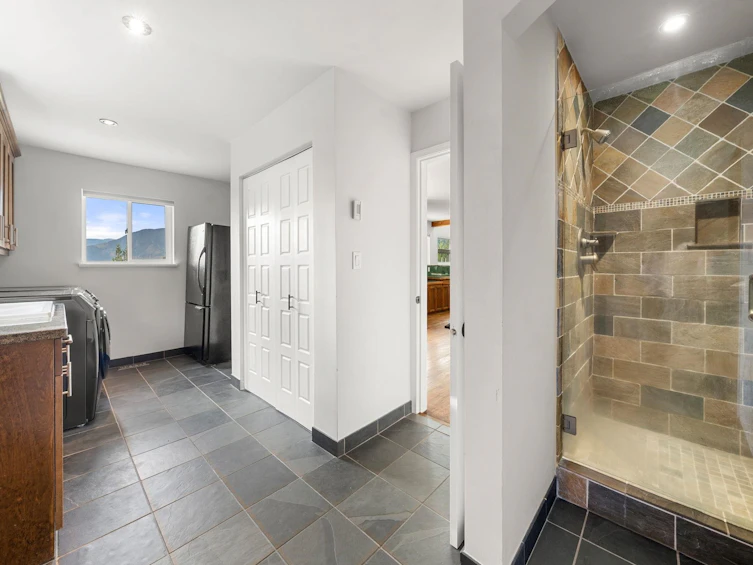 40222 Skyline Drive, Squamish, BC, V0N 3G0 - 17