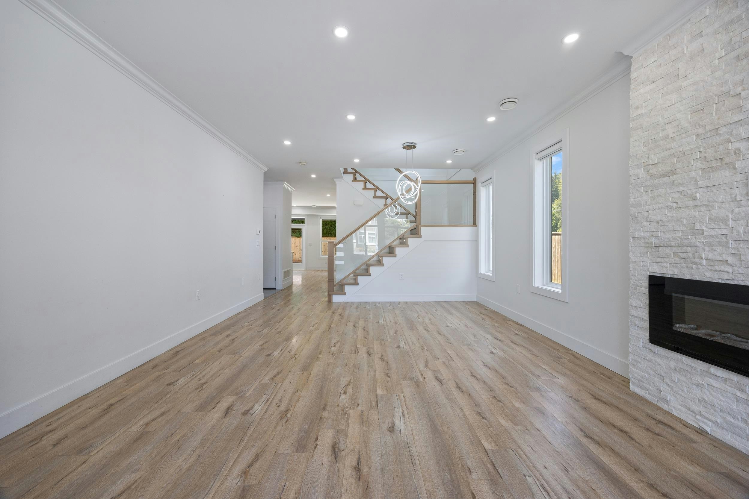 860 Willow Place - 5