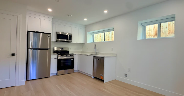 Basement-2153 E 20th Avenue, Vancouver, BC, V5N 2L5 - 4