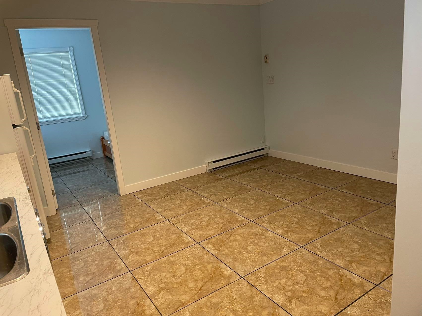 6000 Dawson Street, Burnaby, BC, V5B 2W6 - 4
