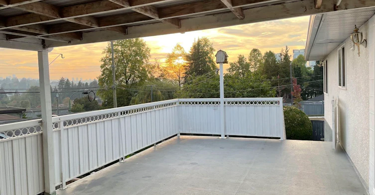 6000 Dawson Street, Burnaby, BC, V5B 2W6 - 9