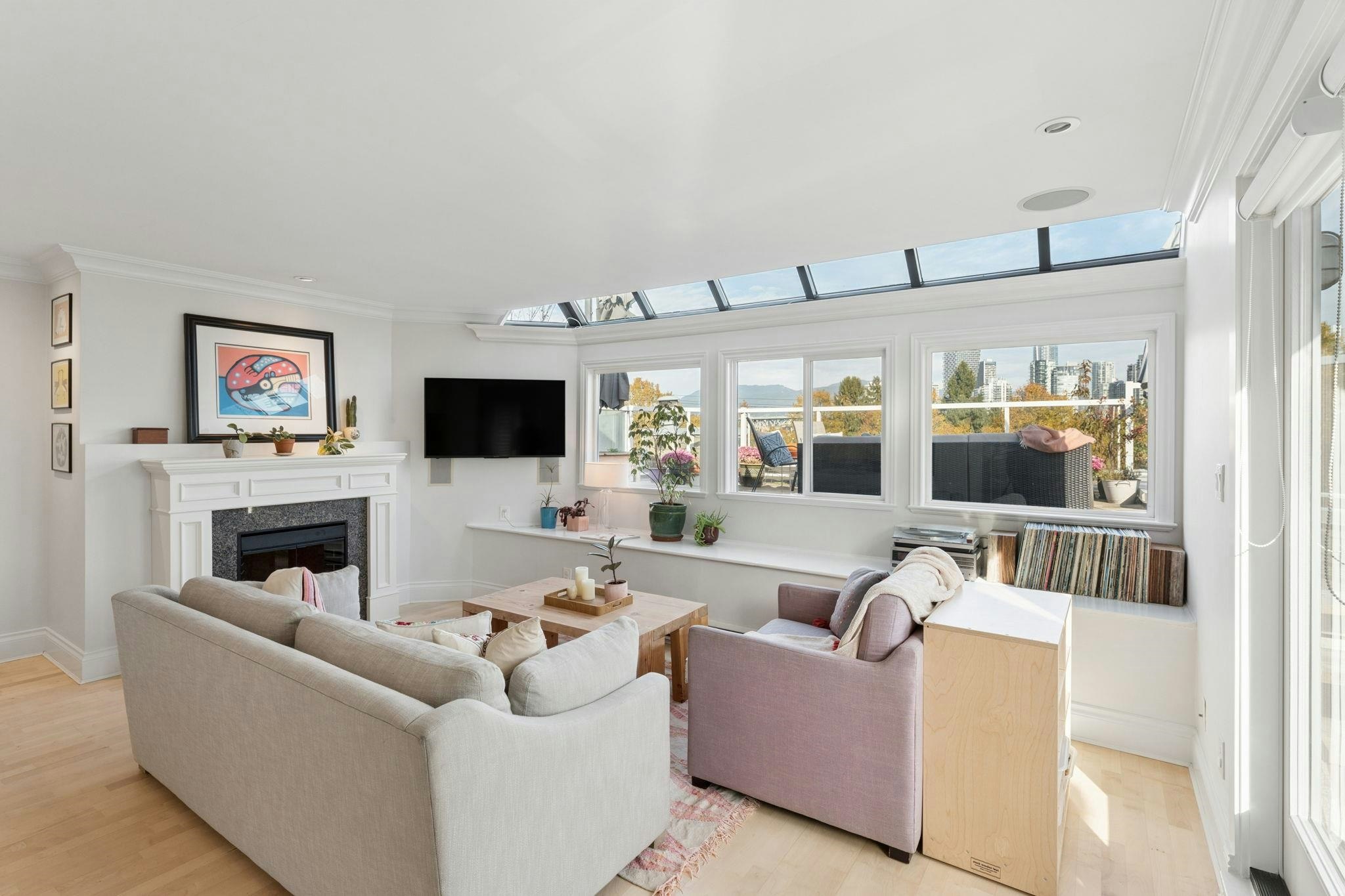 A3-1100 W 6th Avenue, Vancouver, BC, V6H 1A4