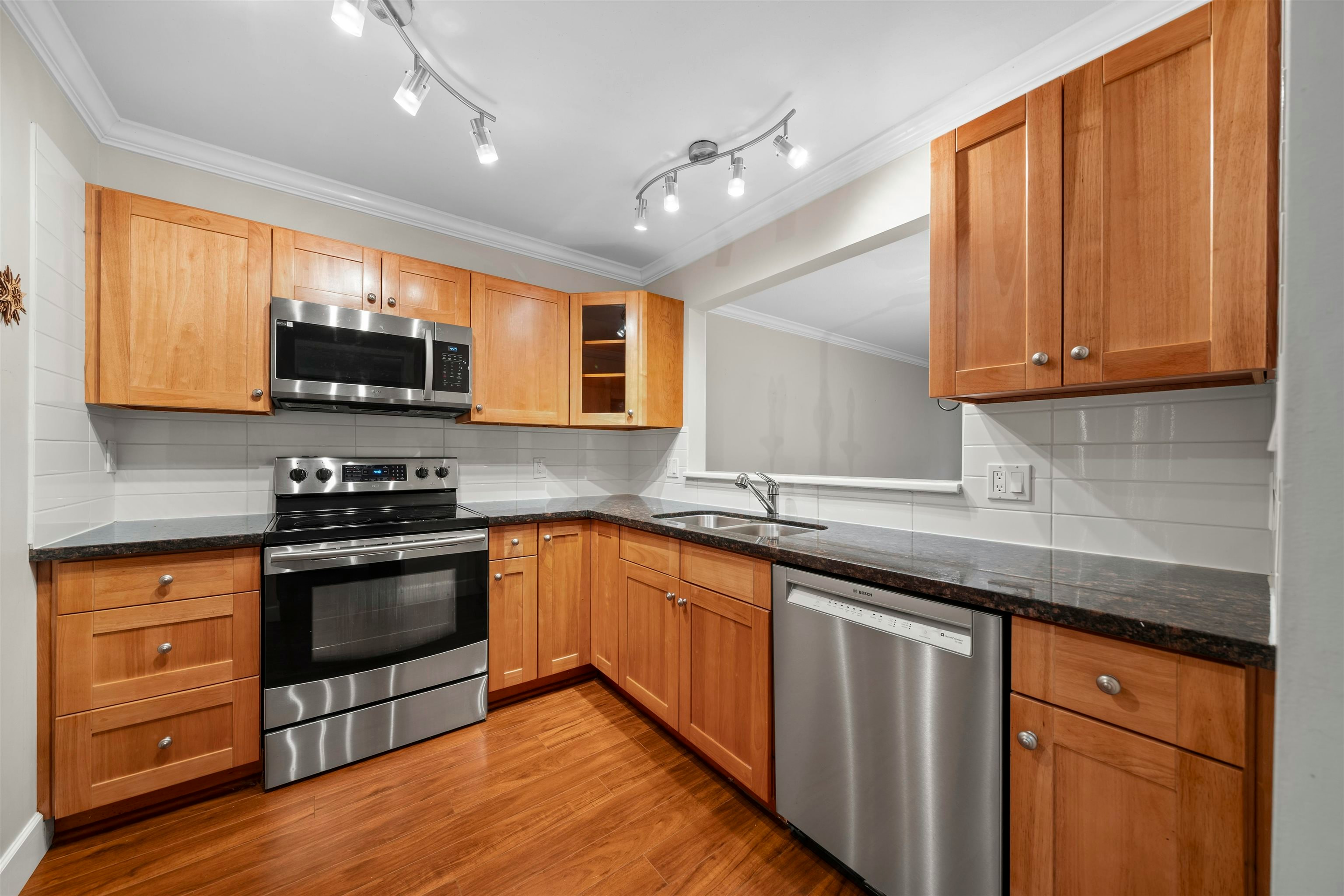109-15270 17 Avenue, Surrey, BC, V4A 1T9 - 13
