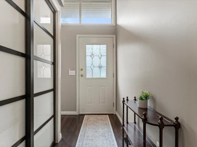 1102-5260 Goldspring Place - 3