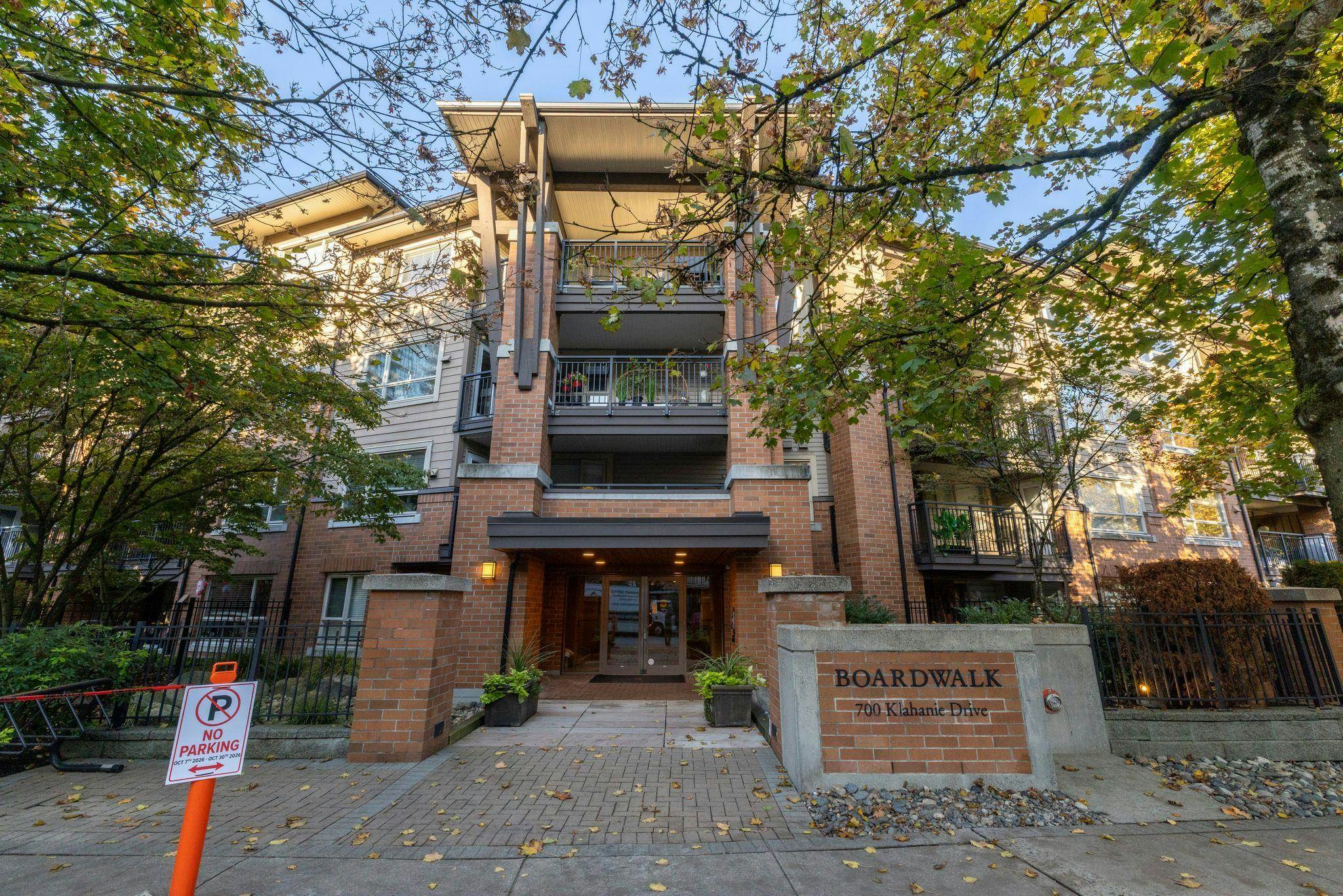 205-700 Klahanie Drive, Port Moody, BC, V3H 5L3