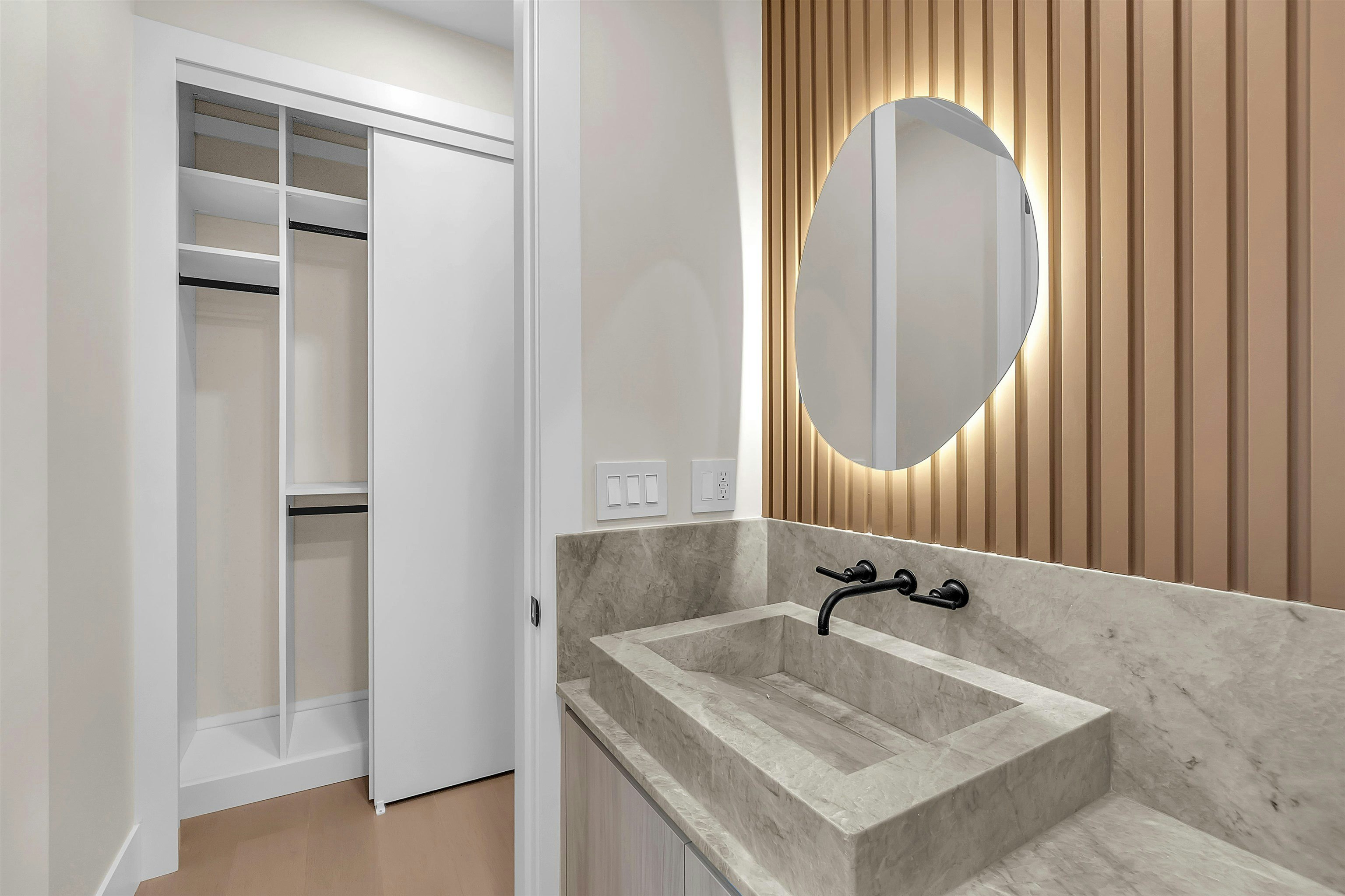 504 E 5th Street, North Vancouver, BC, V7L 1M4 - 13