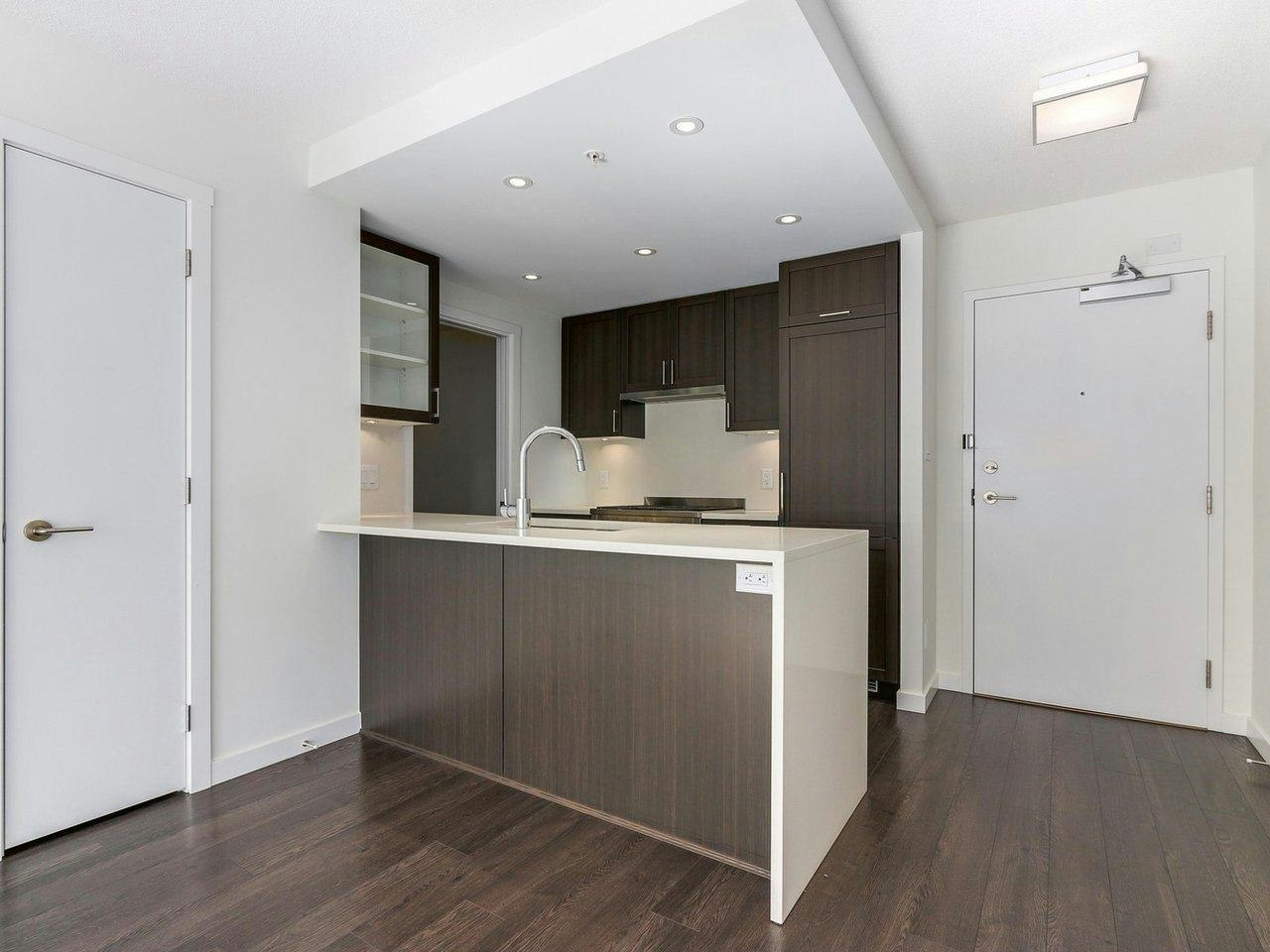 916-5665 Boundary Road, Vancouver, BC, V5R 0E4 - 2