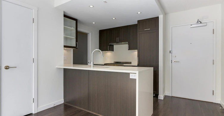 916-5665 Boundary Road, Vancouver, BC, V5R 0E4 - 2