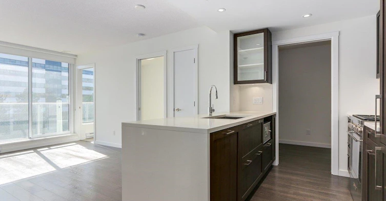 916-5665 Boundary Road, Vancouver, BC, V5R 0E4