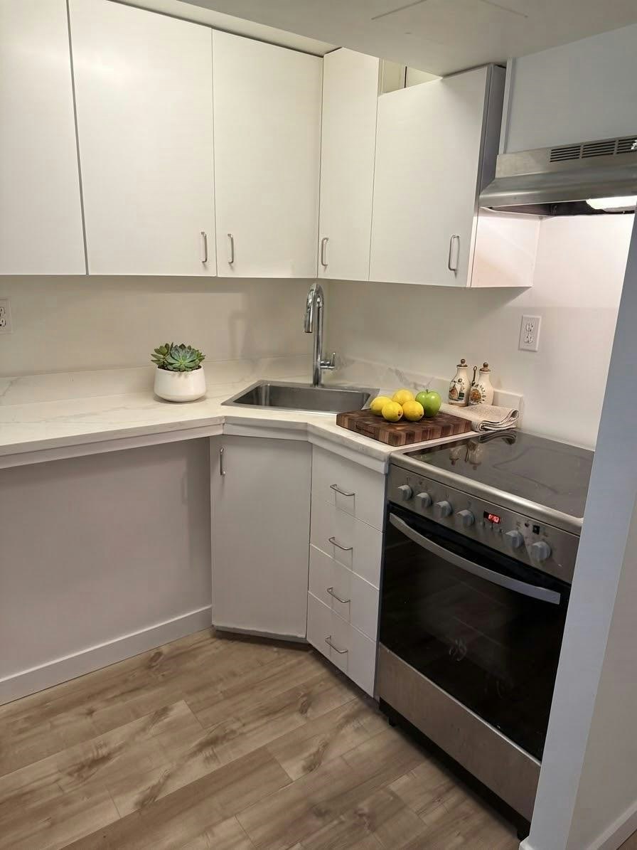 2-3371 Chesterfield Avenue, North Vancouver, BC, V7N 3N2 - 5
