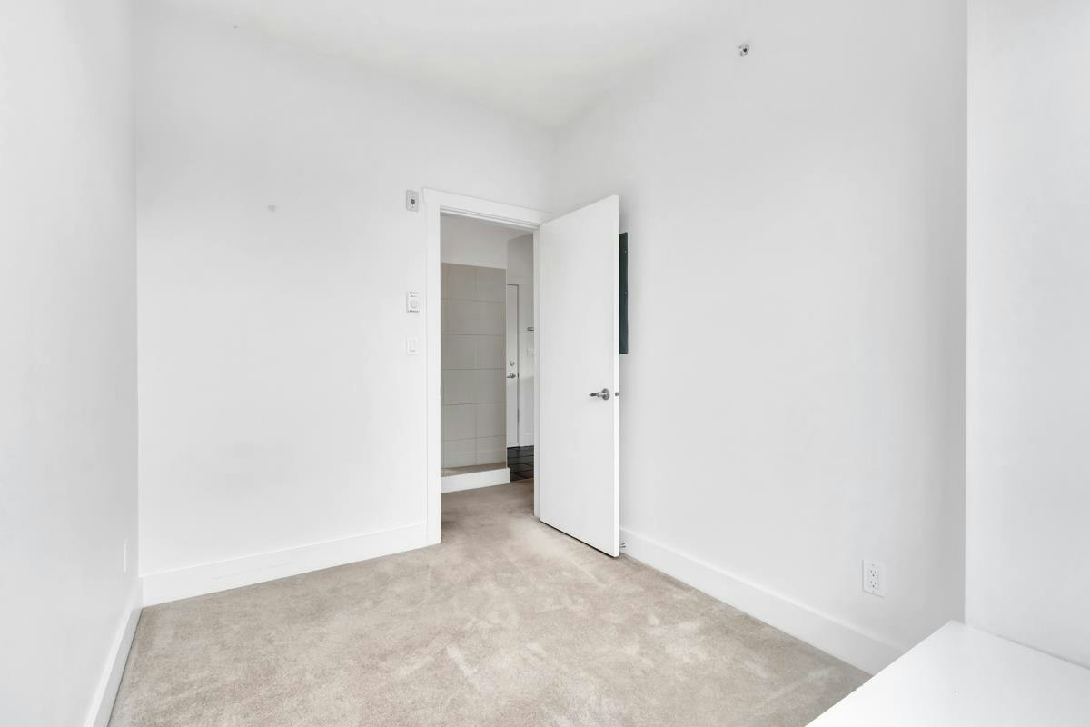 417-7418 Byrnepark Walk, Burnaby, BC, V3N 0B3 - 17