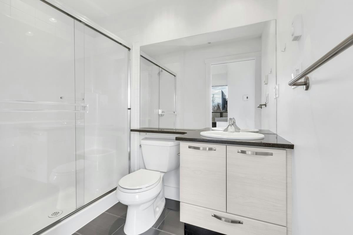 417-7418 Byrnepark Walk, Burnaby, BC, V3N 0B3 - 12