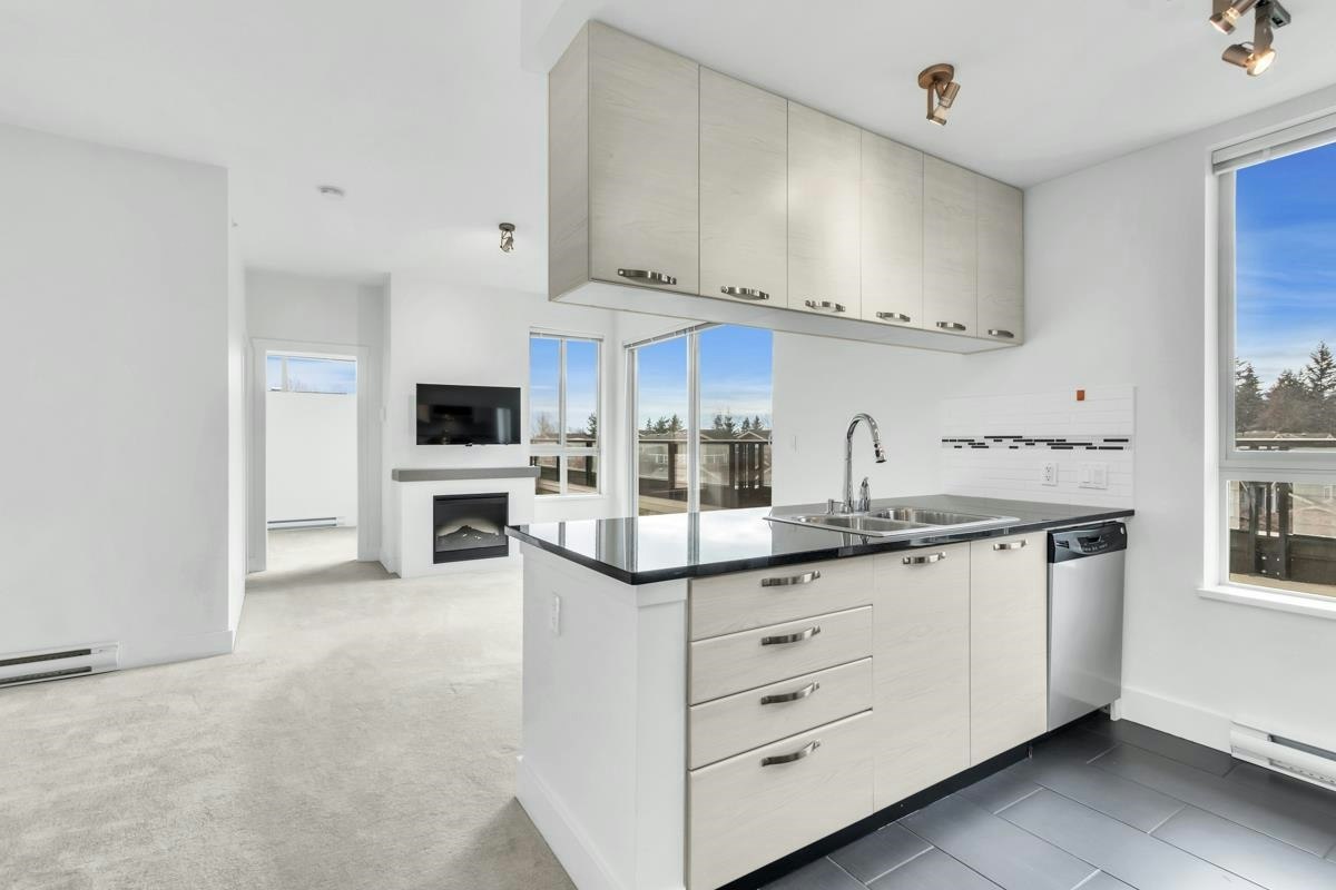 417-7418 Byrnepark Walk, Burnaby, BC, V3N 0B3