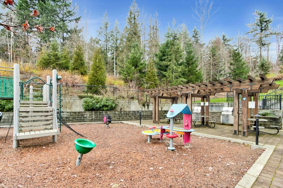 417-7418 Byrnepark Walk, Burnaby, BC, V3N 0B3 - 29