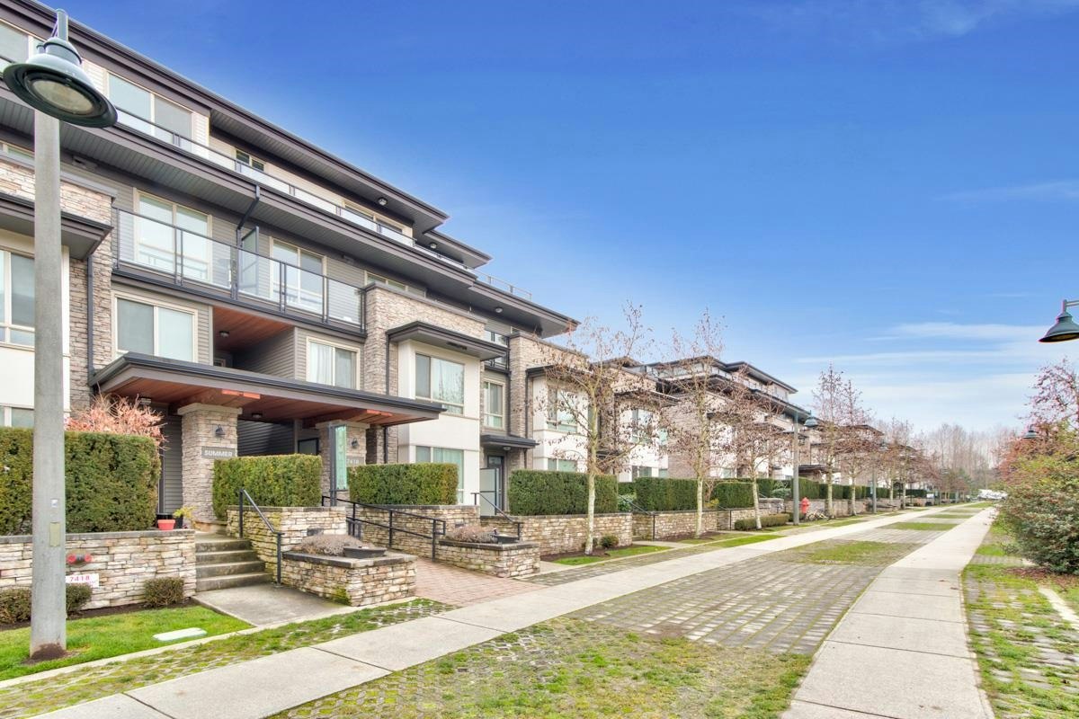 417-7418 Byrnepark Walk, Burnaby, BC, V3N 0B3 - 32