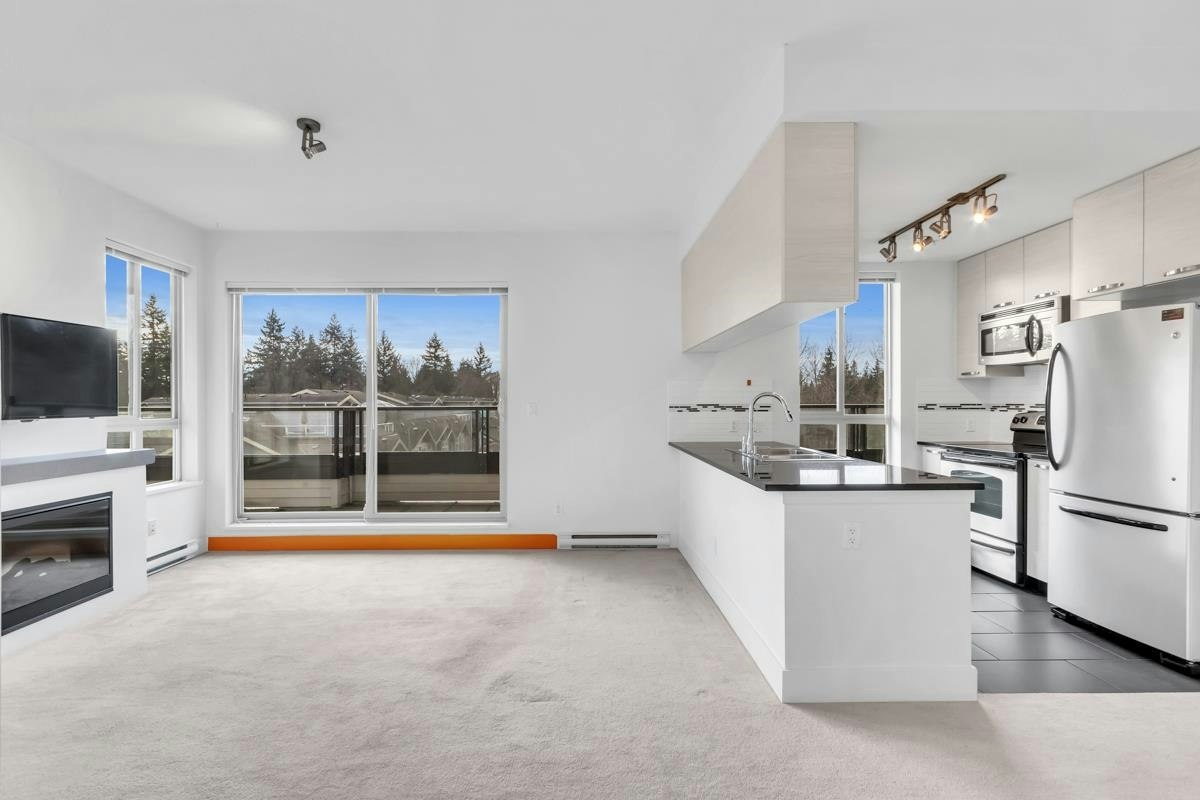 417-7418 Byrnepark Walk, Burnaby, BC, V3N 0B3 - 6