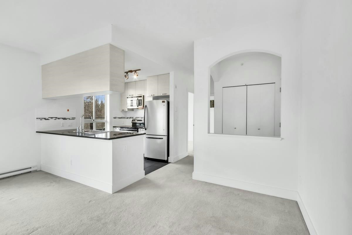 417-7418 Byrnepark Walk, Burnaby, BC, V3N 0B3 - 5