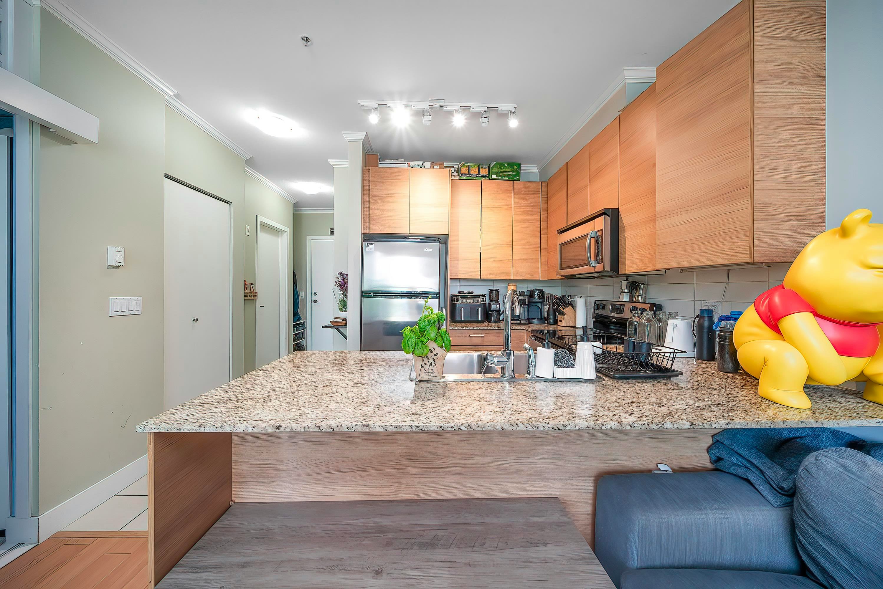 214-5788 Sidley Street, Burnaby, BC, V5J 0E4 - 7