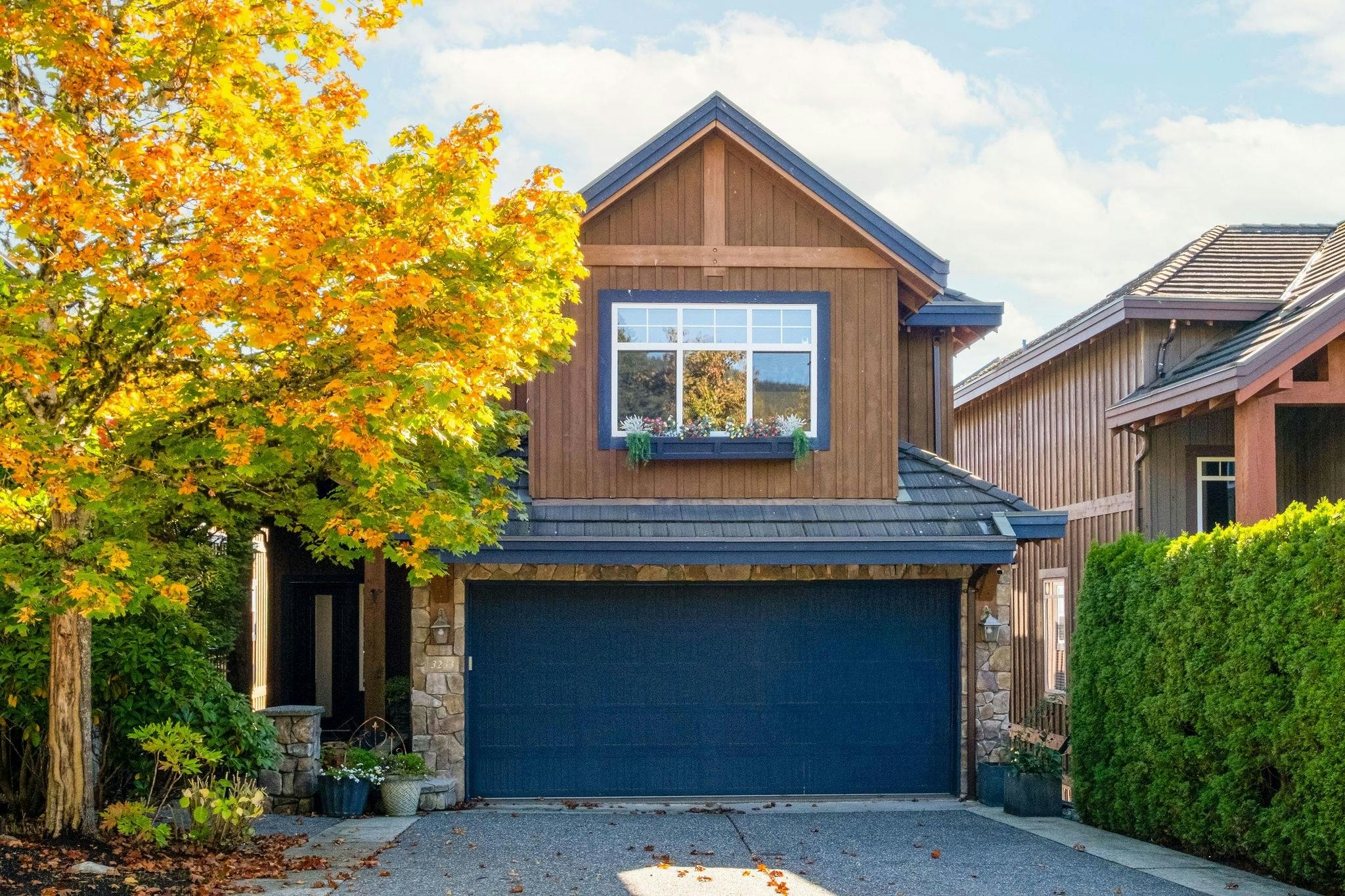 3233 Chartwell Lane, Coquitlam, BC, V3E 3N1