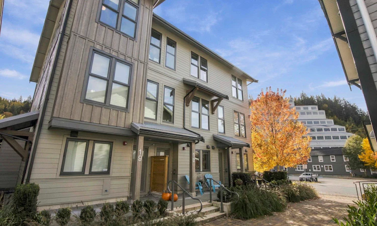 18-351 Copper Drive