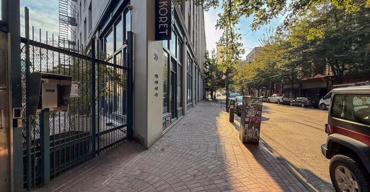 221-55 E Cordova Street, Vancouver, BC, V6R 0A5