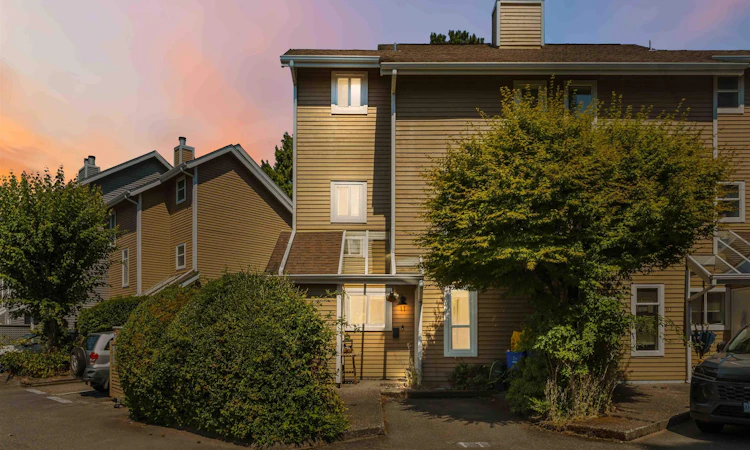 11-7400 Minoru Boulevard