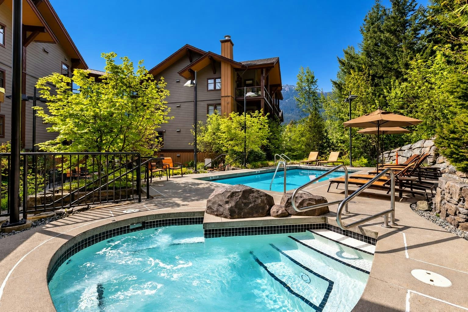404A-2020 London Lane - 5