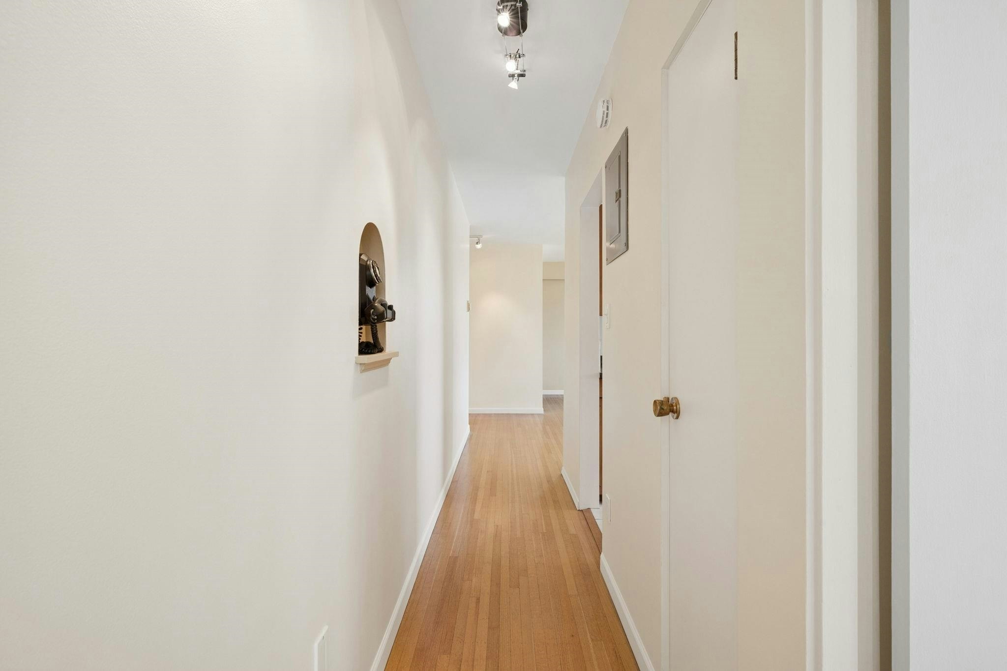 401-1315 Cardero Street - 4