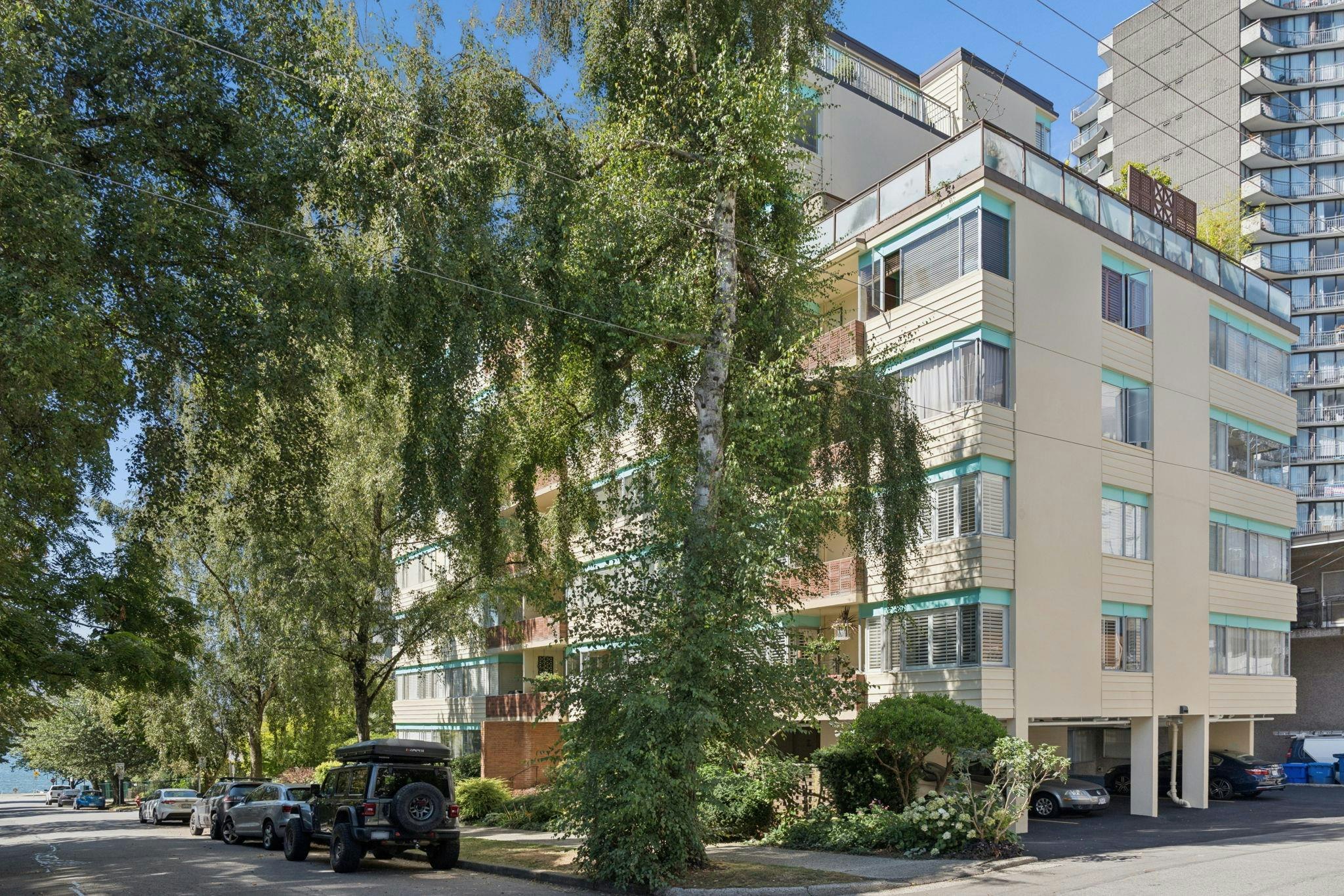 401-1315 Cardero Street, Vancouver, BC, V6G 2J2