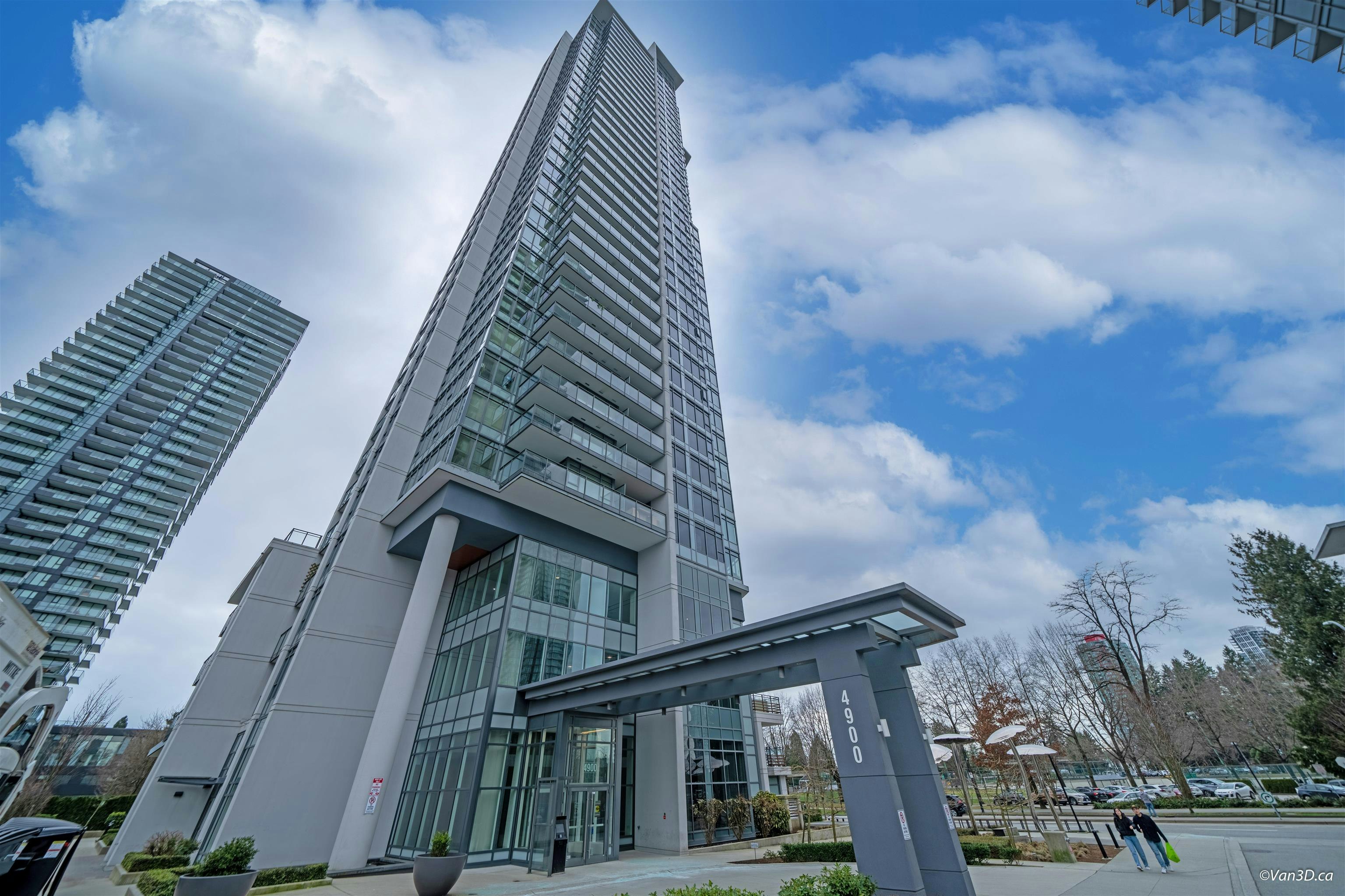 602-4900 Lennox Lane, Burnaby, BC, V5H 0G9