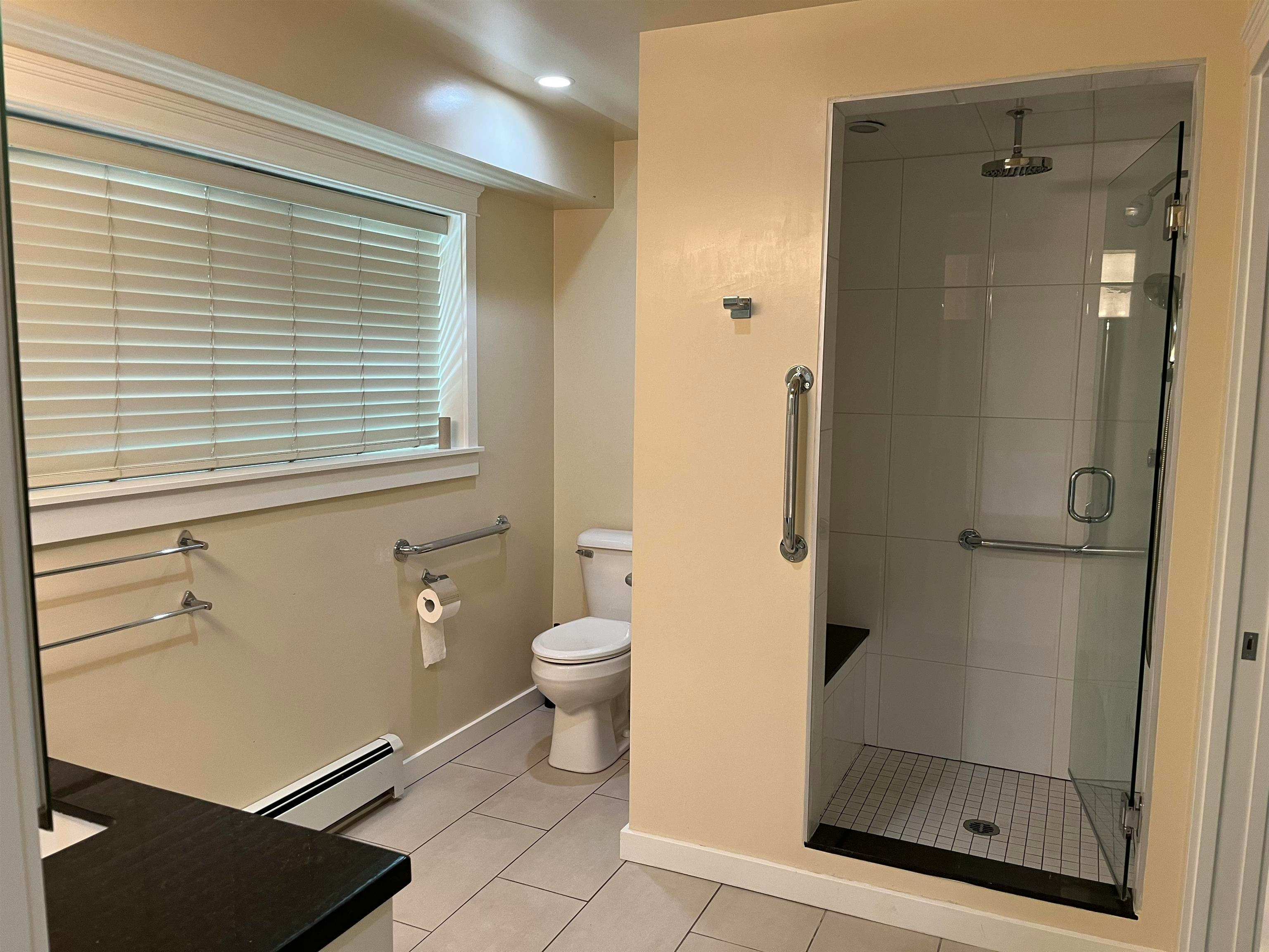 4000 West 9th Avenue, Vancouver, BC, V6R 2E3 - 7