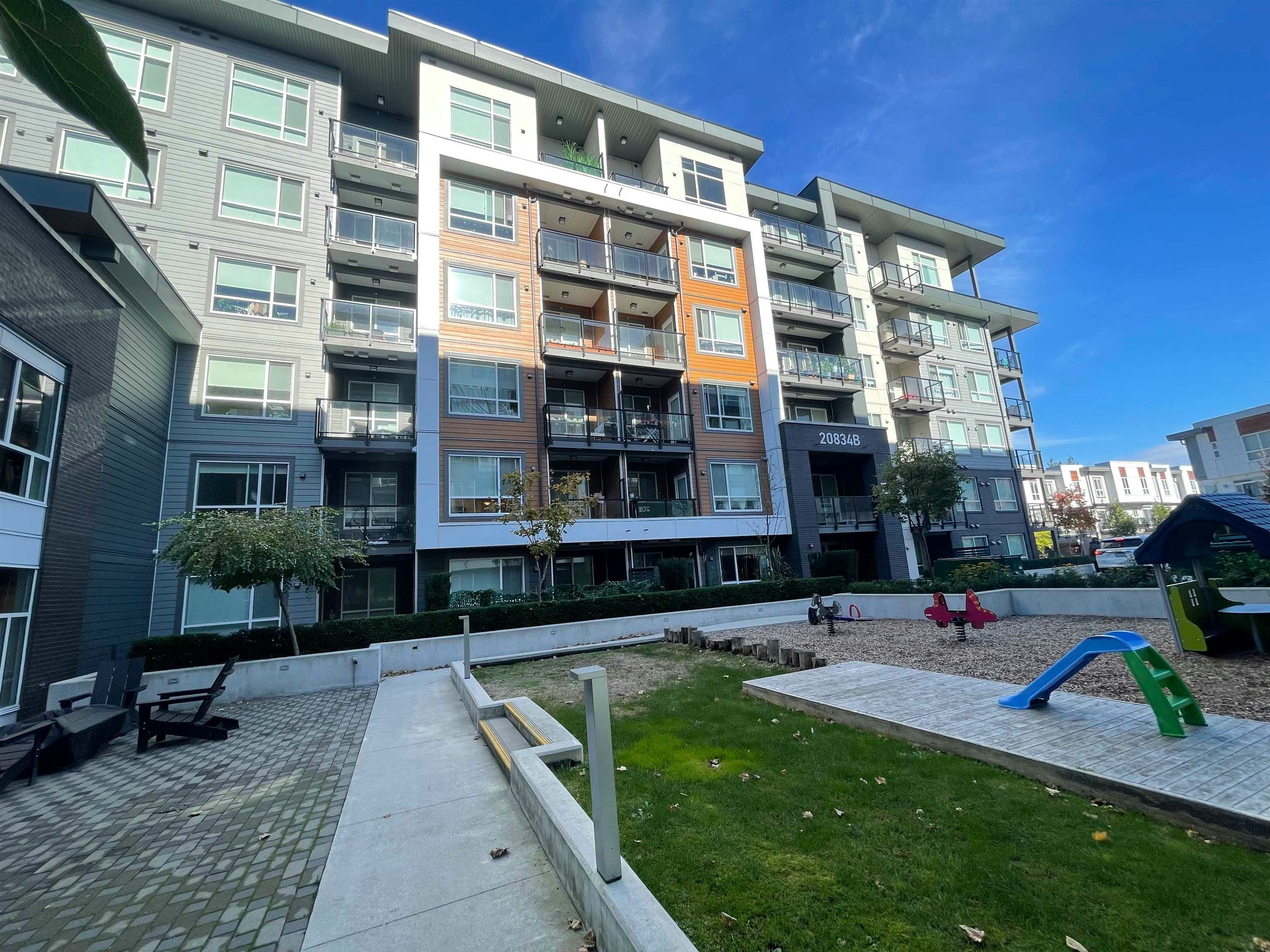 20834 80 Avenue, Langley, BC, V2Y 3M6 - 3