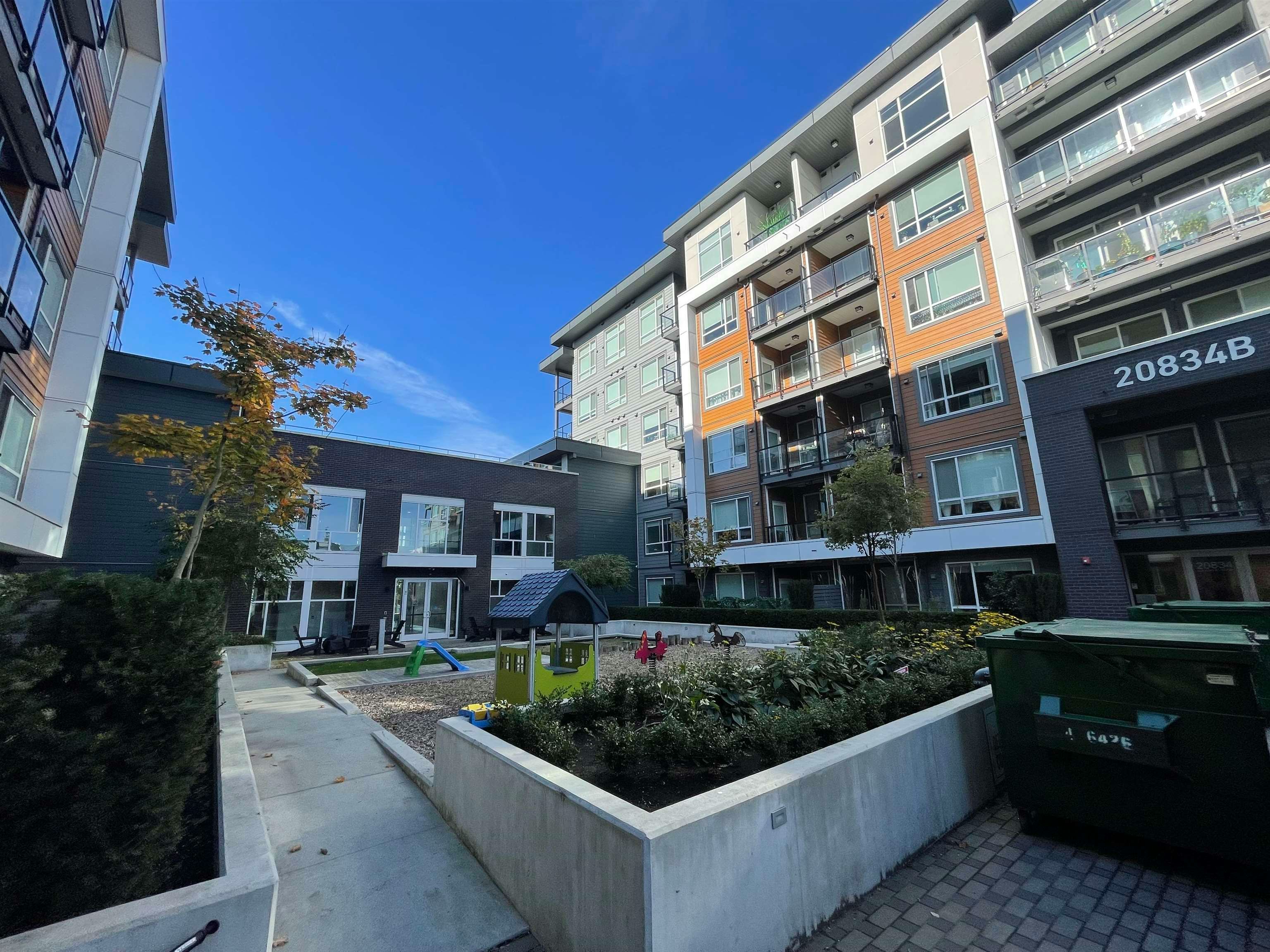 20834 80 Avenue, Langley, BC, V2Y 3M6 - 4
